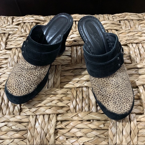 Born Crown black suede leather w/animal print clog - Picture 4 of 12